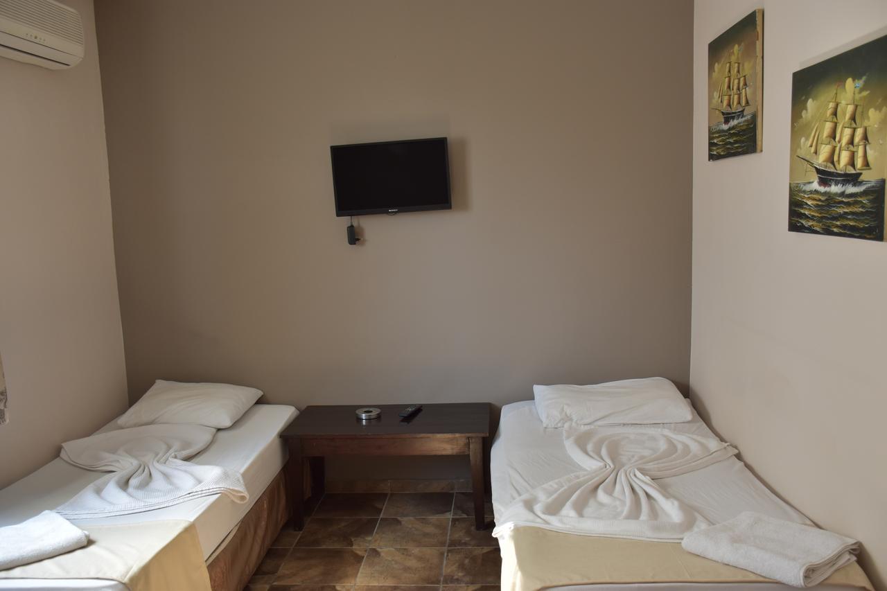 Ozcan Pansiyon Marmaris Bagian luar foto